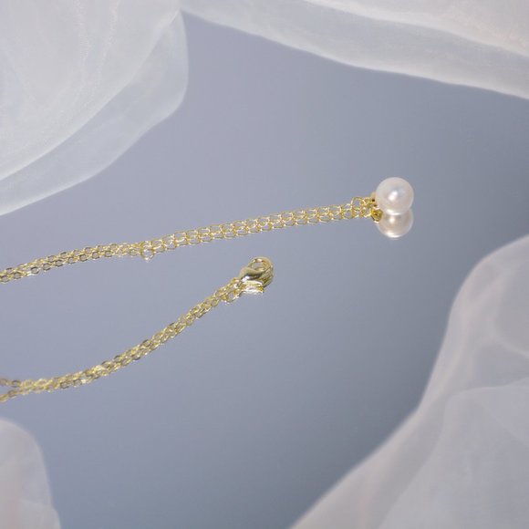 NEW 14K Gold Plated Pearl Camelia Flower Cube Necklace - Picture 7 of 7